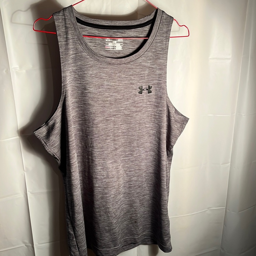 Under Armour muscle shirt L